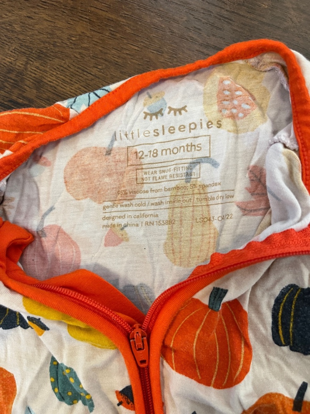 ☘️ 3 for 33 ☘️ Little Sleepies Pumpkin Print Footed One-Piece Pajamas - Picture 2 of 5